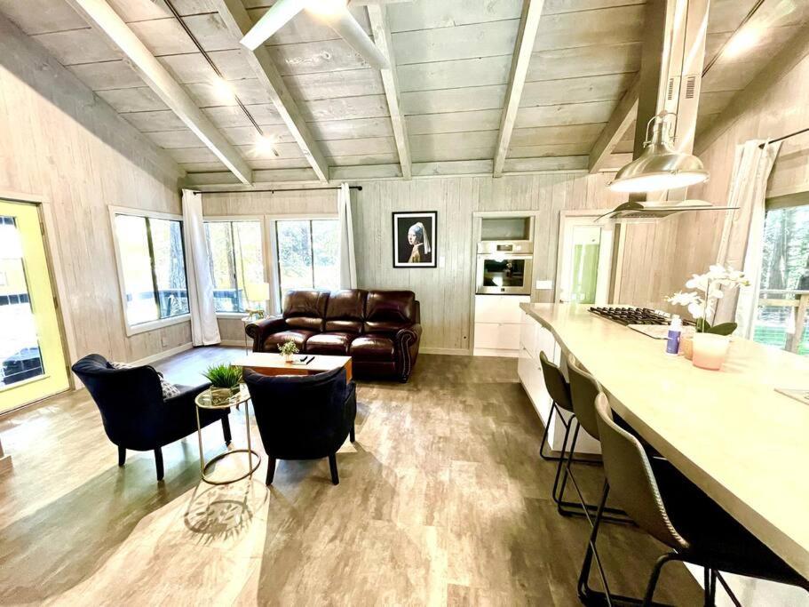 Modern House W. Fast Internet In 1 Acre Land Villa Occidental Exteriör bild